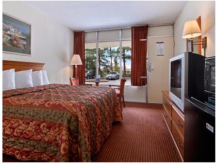 Garden Inn Fredricksburg South فريدريكسبيرغ الغرفة الصورة