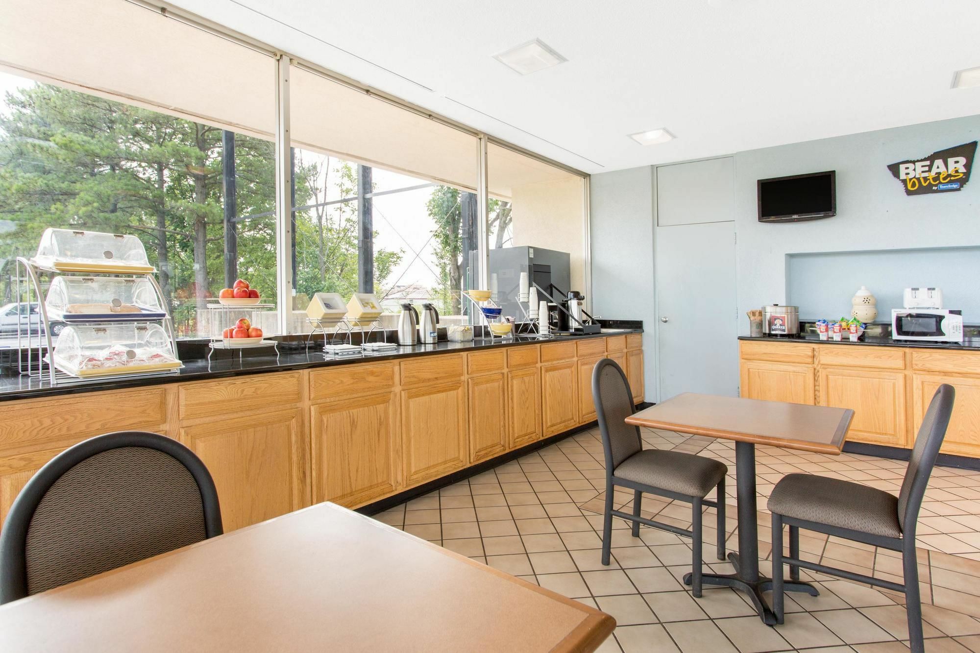 Garden Inn Fredricksburg South فريدريكسبيرغ المظهر الخارجي الصورة
