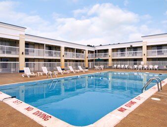 Garden Inn Fredricksburg South فريدريكسبيرغ المظهر الخارجي الصورة